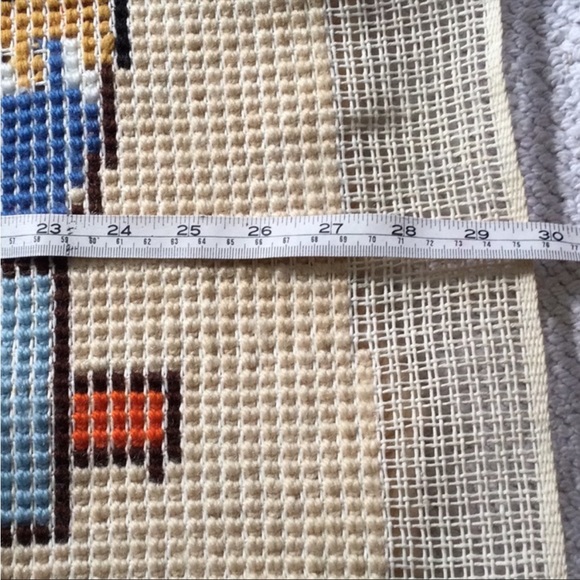 VINTAGE 🖤 King of Hearts Wall Tapestry from 1970’s - Picture 6 of 6